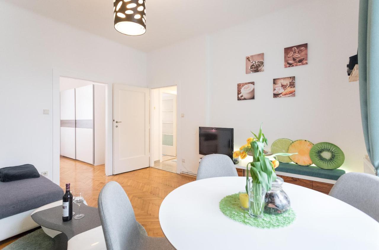 French Balcony - 45m² - Szeneviertel Viena