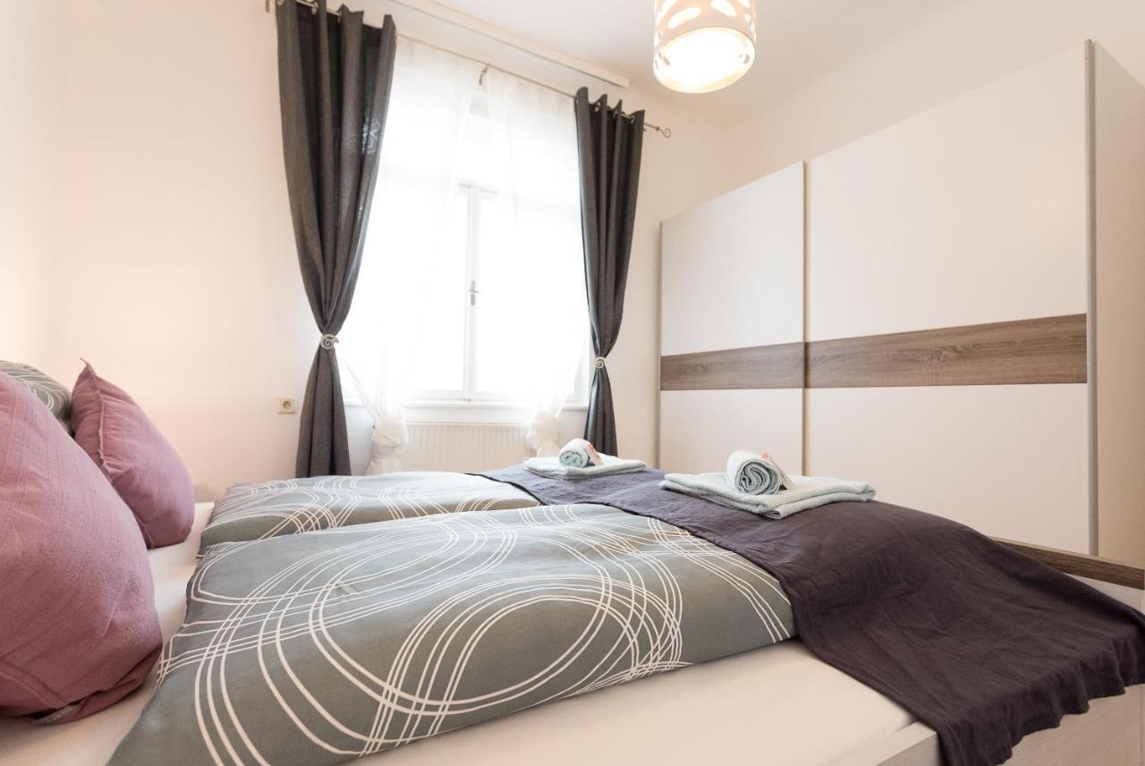 French Balcony - 45m² - Szeneviertel * Viena