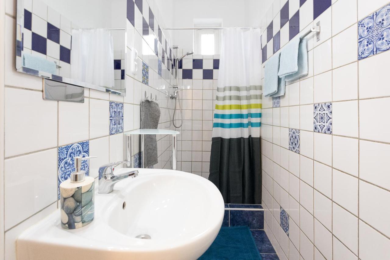 French Balcony - 45m² - Szeneviertel Apartamento